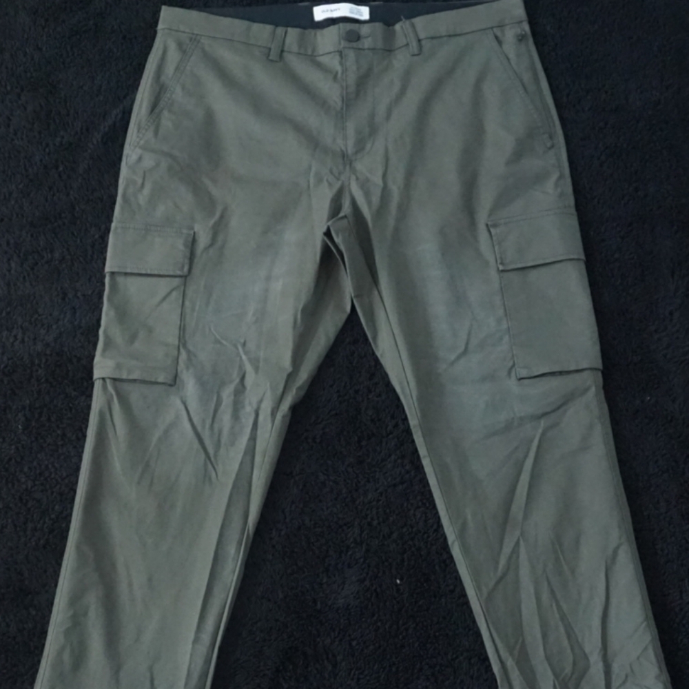 Old Navy Men's Green Cargo Pants